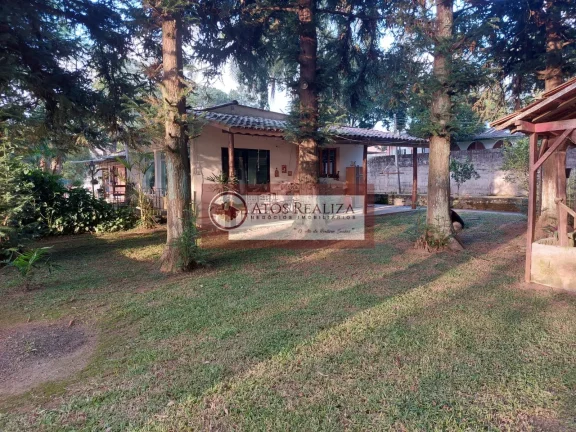 Imagem Vendo SUPER Oportunidades em condomínio clube em São Bernardo do Campo. Casa com uma área útil de 420m2, terreno de 1500m2, São 3 Dormitorios, sendo 1 Suíte, casa em condômino fechado, com clube dentro do Condomínio, Restaurante para os Sócios, um super i