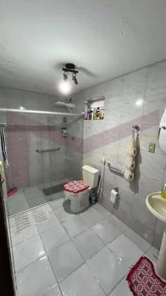 Imagem Casa ampla, 3 quartos, Conjunto Centenário. Bairro Queimadinha