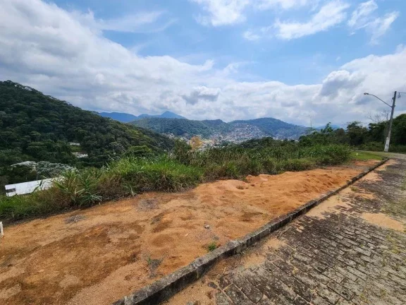 Imagem Terreno em Condomínio para Venda em Teresópolis / RJ no bairro Barra do Imbuí