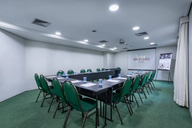 Imagem Flat disponível para venda no Mercure São Paulo Pinheiros Hotel, com 28m², 1 dormitório e 1 vaga