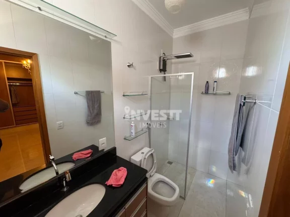 Imagem Casa com 3 dormitórios para alugar - Parque Atheneu - Goiânia/GO