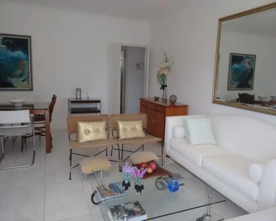 Imagem Cobertura com piscina privativa e vista para o mar à venda, Praia das Pitangueiras, Guarujá.