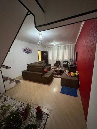 Imagem Sobrado com 3 dormitórios para alugar, 225 m² por R$ 3.320,00/mês - Parque Marajoara - Santo André/SP