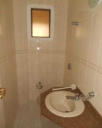 Imagem Apartamento à venda no Guarujá na Praia das Pitangueiras.