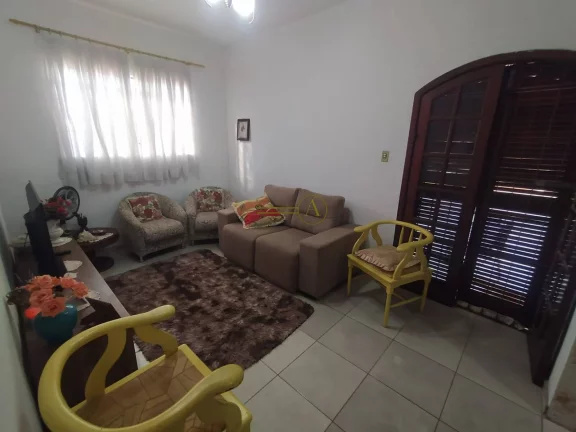 Imagem Casa Térrea, com 2 dorms e Edícula à venda em Peruíbe/SP
