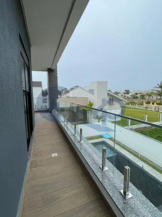 Imagem Casa á venda com 4 dormitórios no Balneário Rosa do Mar em Passo de Torres/SC