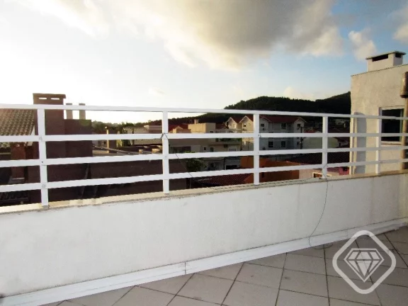Imagem Residência com Piscina e Terraço no Jardins do Prado

Casa individual em loteamento monitorado com...