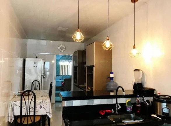 Imagem Casa à venda Farolândia, 3 quartos suíte, 135m², 2 salas, cozinha, 2 vagas, área de serviço
