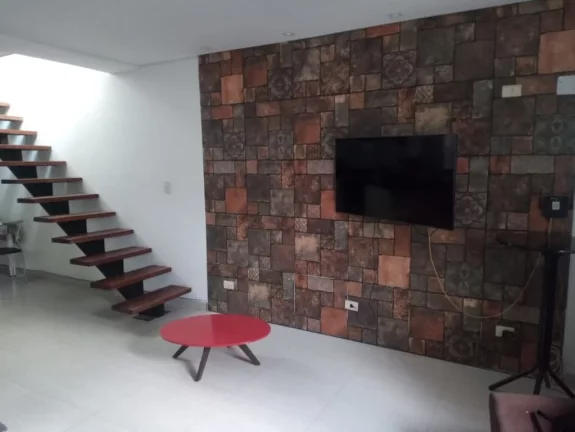 Imagem Casa com 2 dormitórios à venda por R$ 550.000 - Jardim Quaresmeira - Suzano/SP