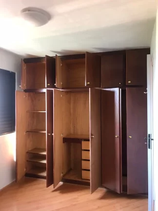 Imagem Ótima localização - Apartamento Andar Alto de 2 dormitórios e 1 vaga de garagem ao Lado da Estação Brás