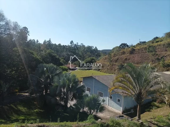 Imagem Imagine um espaço de 30.000m² onde seus sonhos de negócio e qualidade de vida se encontram. Apresentamos um imóvel excepcional em Piedade-SP,