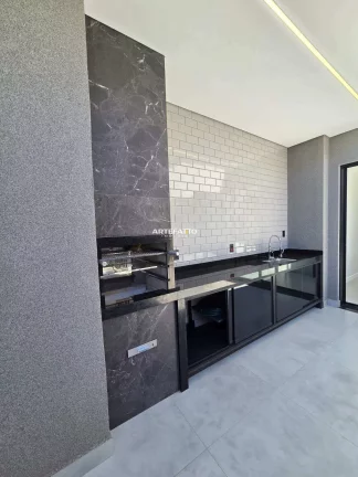 Imagem Casa à Venda com 3 quartos, 3 banheiros, 3 vagas e 160m2