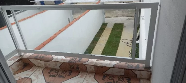Imagem Sobrado com 2 dormitórios à venda, 77 m² por R$ 350.000,00 - Vila Jundiaí - Mogi das Cruzes/SP