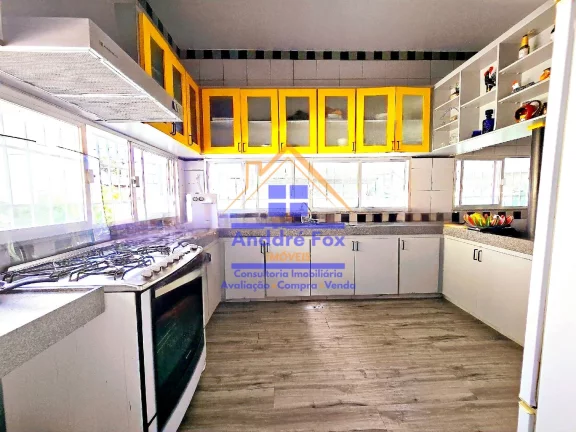 Imagem Casa com 5 quartos, 2 suítes, quintal, garagem para 3 carros, terreno 12X35, à venda, 215 m² por R$ 630.000 - Méier - Rio de Janeiro - RJ