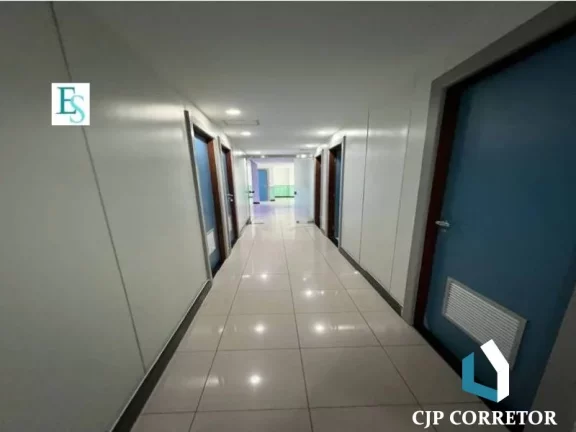 Imagem Sala para alugar na Pituba. 340m² para Clínica em centro odntomédico.