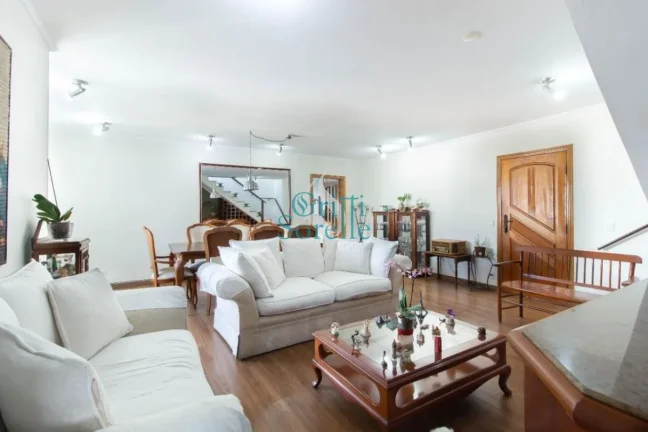 Imagem Cobertura Duplex à Venda em Campo Belo - São Paulo/SP.