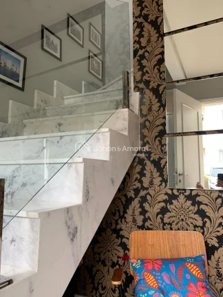Imagem Casa em condomínio, 148m², com 3 quartos, no Mansões Santo Antônio

Sobrado cheio de charme e mu...