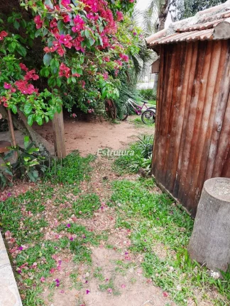 Imagem Linda casa, com jardim e lago artificial
