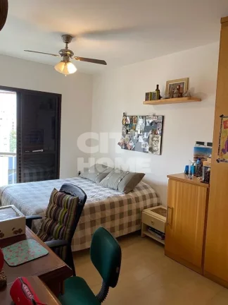 Imagem Lindo apartamento com piscina, andar alto, hall privativo, segurança e privacidade com portaria 24h...