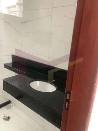 Imagem Casa 2/4 sendo 1 suite na Conceicao