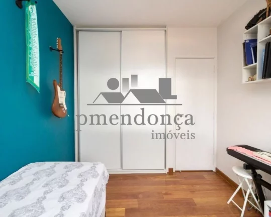 Imagem Apartamento totalmente reformado, living para 2 ambientes, terraço,3 dormitórios sendo 1 suíte, r...