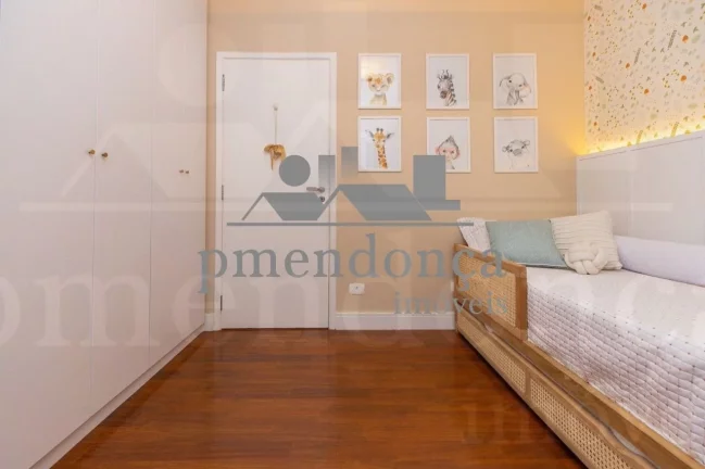Imagem Apartamento em Higienopolis com 172m², 04 quartos (1 sui­te) e 2 vagas.
