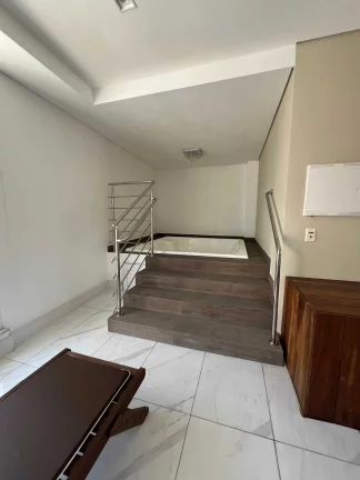 Imagem Apartamento alto padrão com 3 suítes e 2 vagas de garagem no bairro América em Joinville/SC