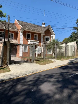 Imagem Casa à venda no São Lourenço em Curitiba
