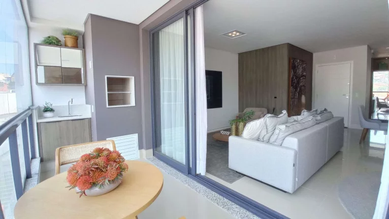 Imagem Apartamento com 3 Dormitórios à Venda, 123 m2 . Pronto para Morar - Agronômica - Florianópolis/SC