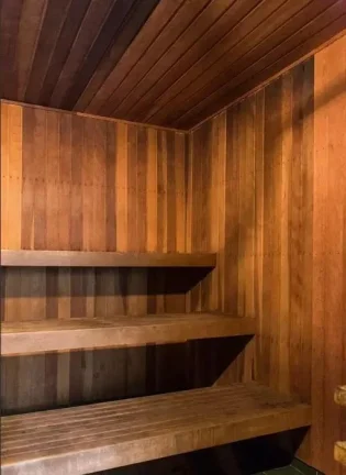 Imagem APARTAMENTO 3 QUARTOS C/ 130M² - LARANJEIRAS - RJ IMÓVEL AVALIADO EM R$ 1.590.000,00 1ª PRAÇA: 26/01/2026 - VALOR INICIAL DE VENDA: R$ 1.590.000,00 2ª PRAÇA: 29/01/2026 - VALOR INICIAL DE VENDA: R$ 795.000,00