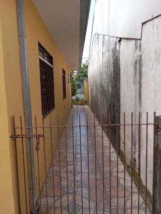 Imagem CASA com 3 dormitórios à venda com 360m² por R$ 750.000,00 no bairro Capão da Imbuia - CURITIBA / PR