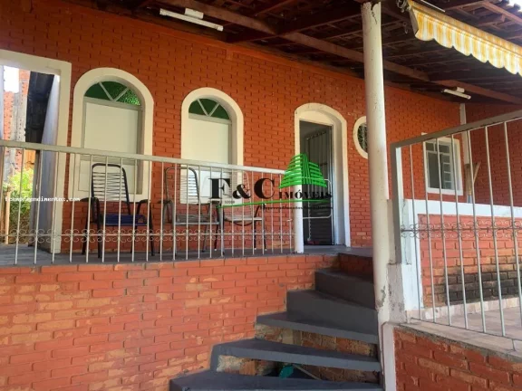 Imagem Casa para Venda em Limeira, Cecap, 4 dormitórios, 1 banheiro, 1 vaga