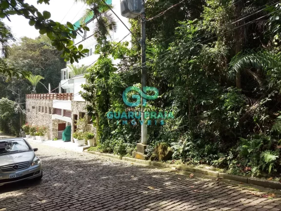 Imagem Terreno com permissão para construção - Península