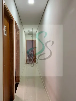 Imagem Venda de casa no Jardim Interlagos, Hortolândia. Casa com 2 dormitórios com armários e piso laminado , sala, cozinha com armários planejados e