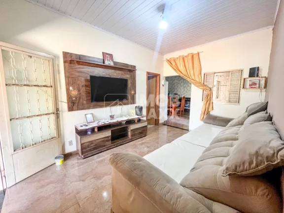 Imagem Casa à Venda em Sobradinho-DF, 8 Quartos, 250m² por R$490mil