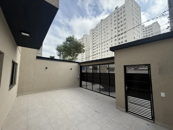 Imagem Casa à Venda com Piscina e Salão de Lazer no Portal dos Ipês - Cajamar/SP