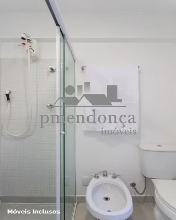 Imagem Apartamento reformado em Pinheiros perto do metrô, com 3 quartos e 1 vaga.