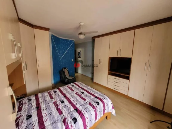 Imagem Sobrado à venda 3 Quartos, 1 Suite, 5 Vagas, 297M², Sítio da Figueira, São Paulo - SP
