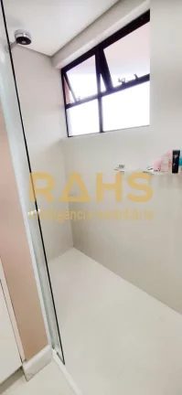 Imagem Buscando aquele apartamento amplo com 3 suítes e no Centro de Joinville? Sua busca termina aqui, es...