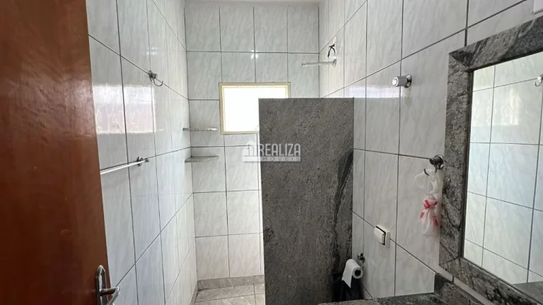 Imagem Casa à venda no Jardim Elza Amuí II, Uberaba - Oportunidade única!