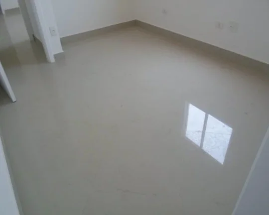 Imagem Apartamento à venda no Guarujá na Praia das Pitangueiras.
