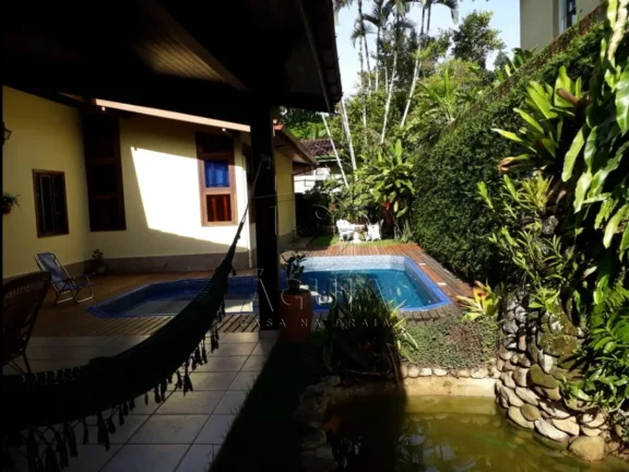 Imagem Ótima Casa em condomínio Fechado para Aluguel de temporada na Praia do Lázaro em Ubatuba !!!!