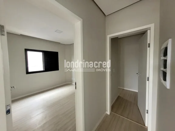 Imagem Casa Nova no Condomínio Tangará – Parque Tauá, Londrina: 3 suítes, área gourmet, quintal amplo, alto padrão e lazer completo na Zona Sul!