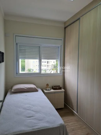Imagem Lindo apartamento, completo e rico em armários. O imóvel possui 3 quartos, 1 suíte, living para 2...