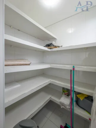 Imagem Apartamento no Canto do Forte em Praia Grande com 3 Dormitórios Mobiliado