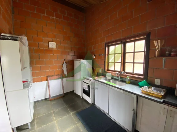 Imagem Linda Chácara à Venda no Condomínio Rancho Querência em Piracaia