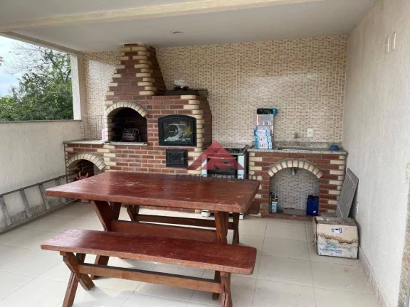 Imagem Casa com 3 dormitórios à venda, 189 m² por R$ 470.000,00 - Arsenal - São Gonçalo/RJ
