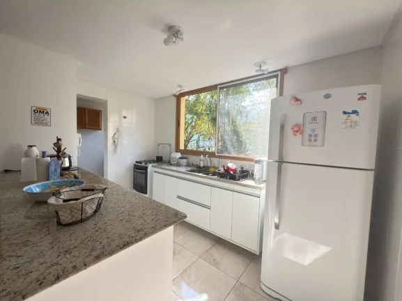 Imagem Sobrado Triplex de 155m² no Saco da Ribeira!!
