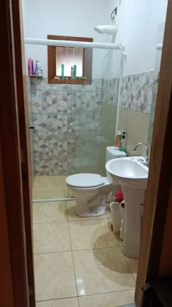Imagem Chácara à venda em Araçoiaba da Serra-SP, Bairro Cercado, 2 quartos, 1 suíte, 1 sala, 2 banheiros, 6 vagas, 1.100m².