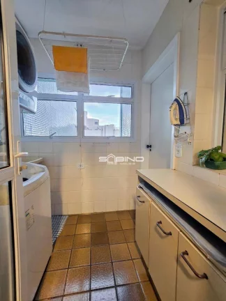 Imagem Oportunidade Apartamento Pé na Areia à venda, com 4 Suítes 149m² - Riviera de São Lourenço, Bertioga SP.